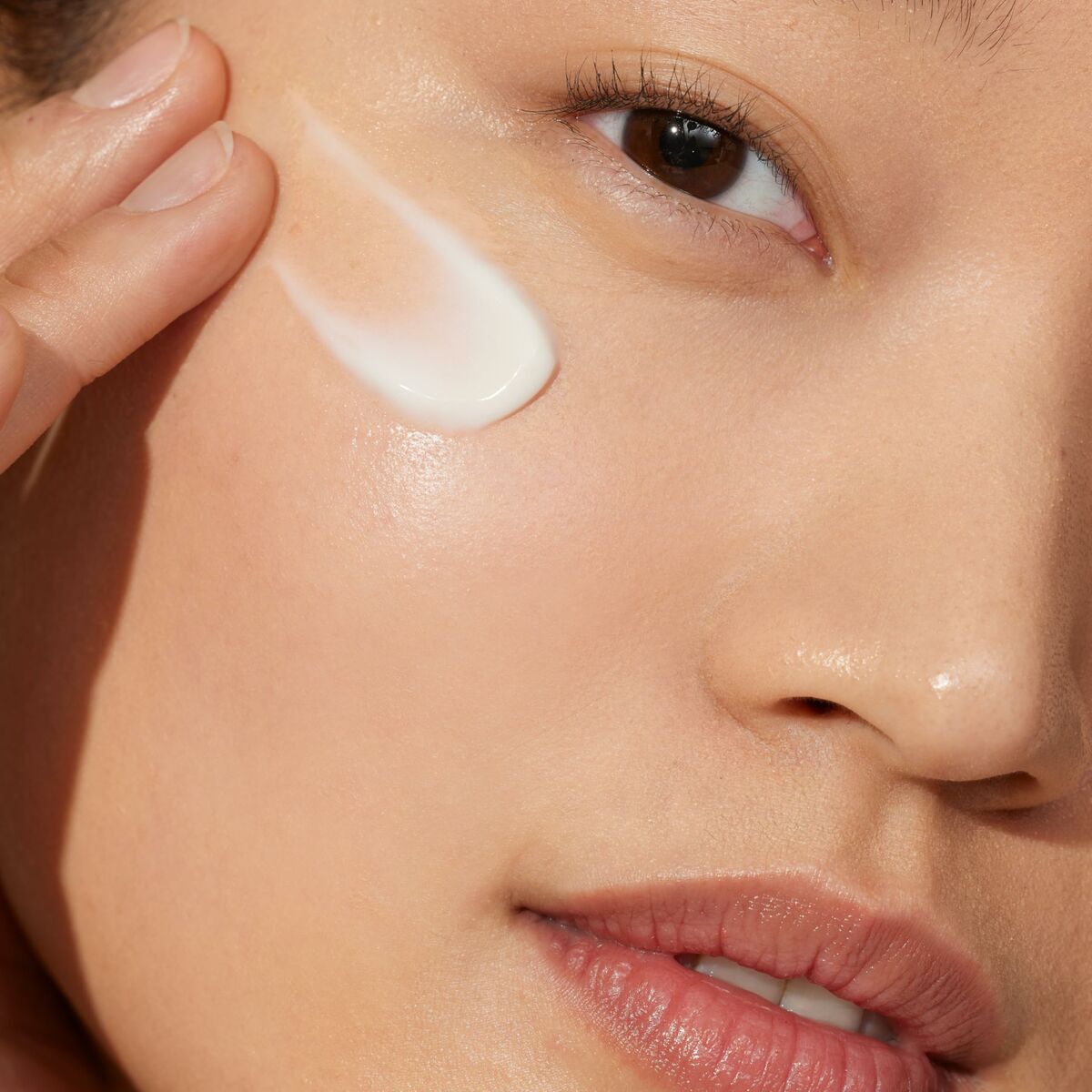 V3H6D00FABDD941341A142A43D190497E39R7127420P6