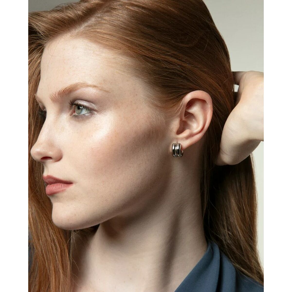 V2HC84EAC09D8D6605FD939B33C28B6A47AR6827197P2