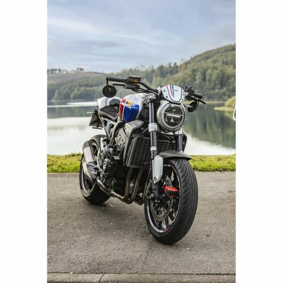 V3HFE91929F1FEB5FD2828E7132BB798D26R7385792P3