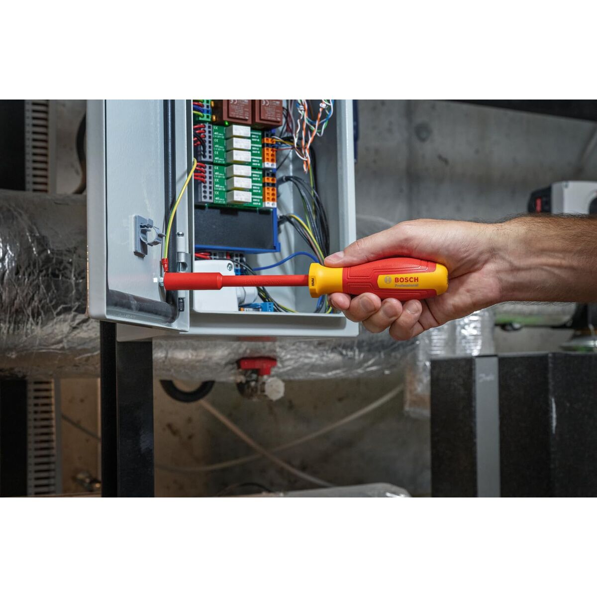 V2H718C9DA7E8B0D3CE37D4B73A54D882A9R7418780P6