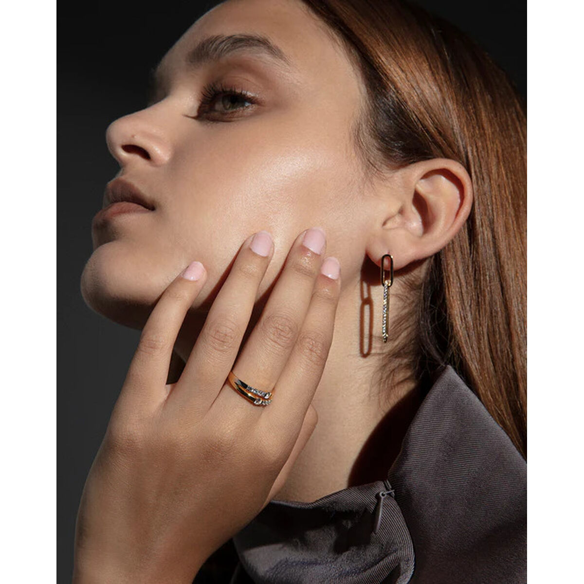 V4HCFCC5961FE7A0ECD1A17FEF5A2820AC4R6852050P2