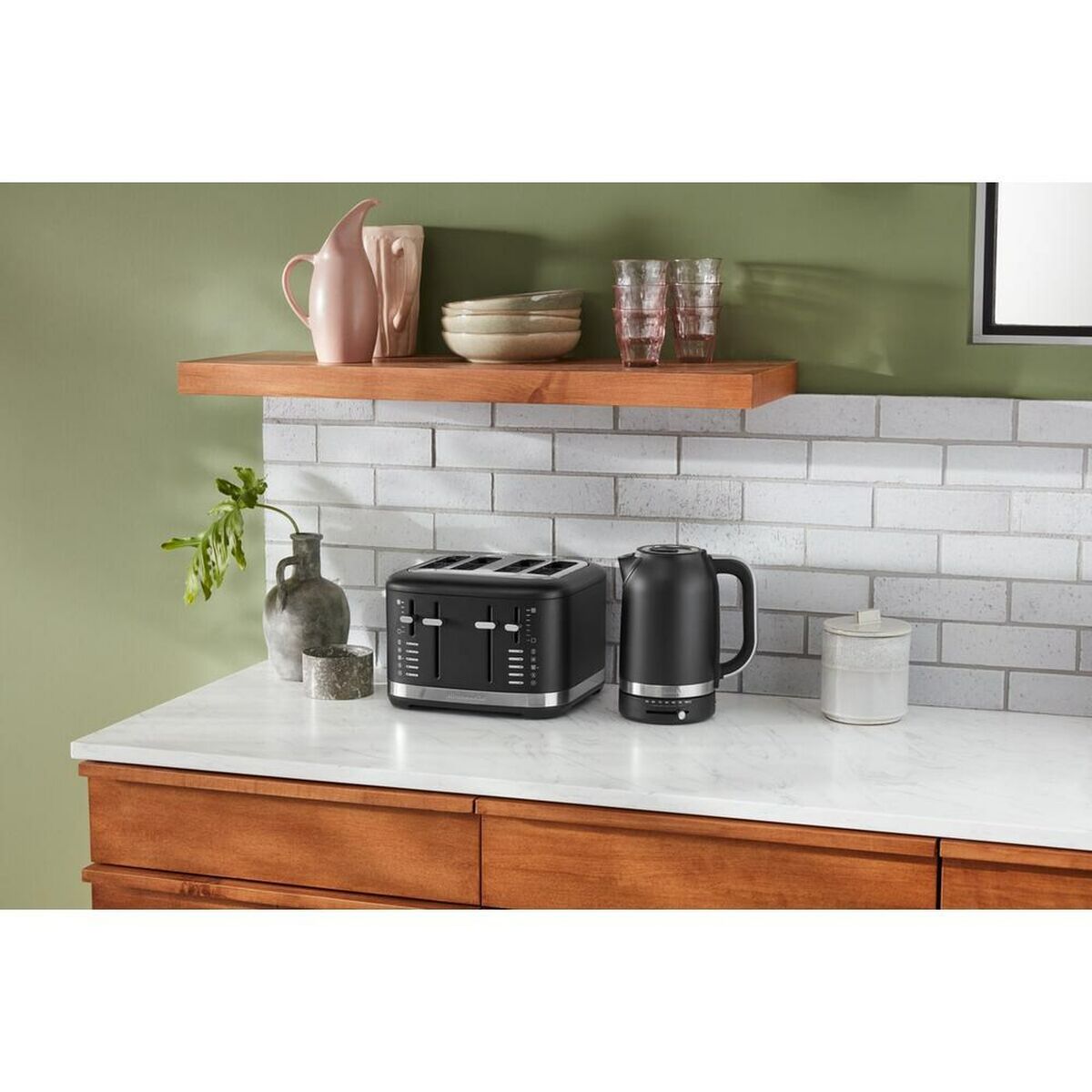 V6H833639E1CD021A805B8650634E0AF233R6896542P10