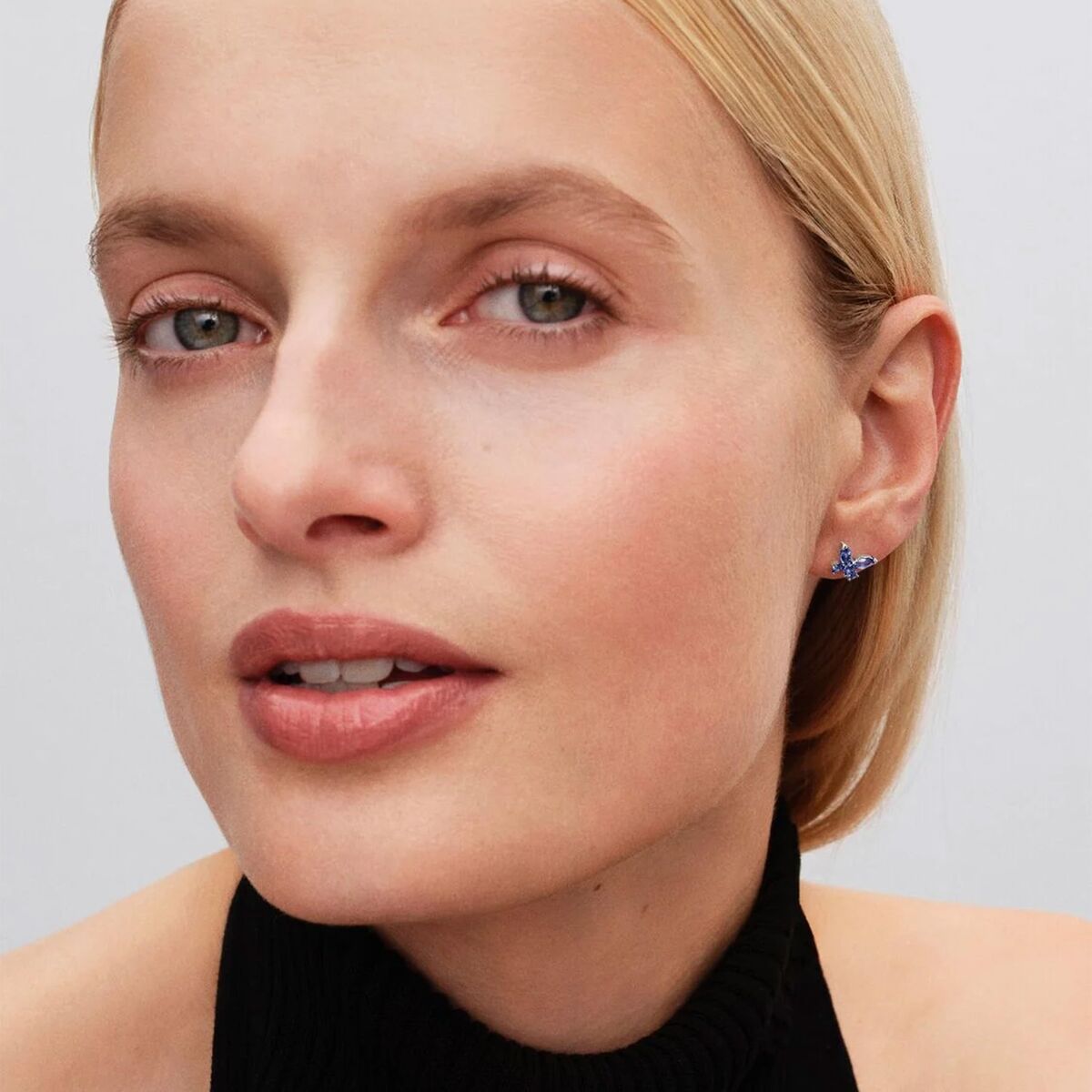 V4HF3C071EA5846699D8C4FE7277999690DR7514924P4