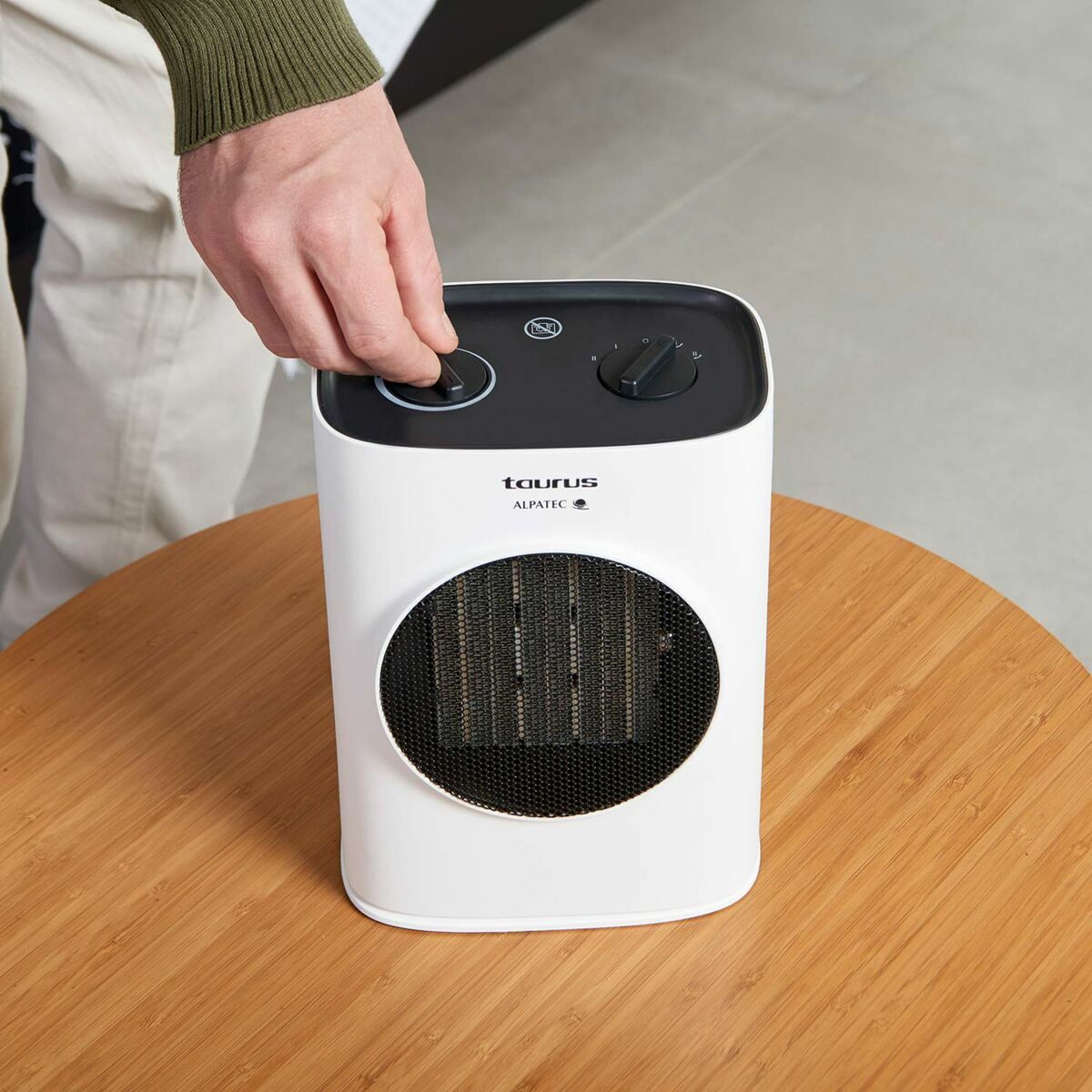 V11HD3737AE552BC1DB3E205ADD30B04D8AAR7366544P5