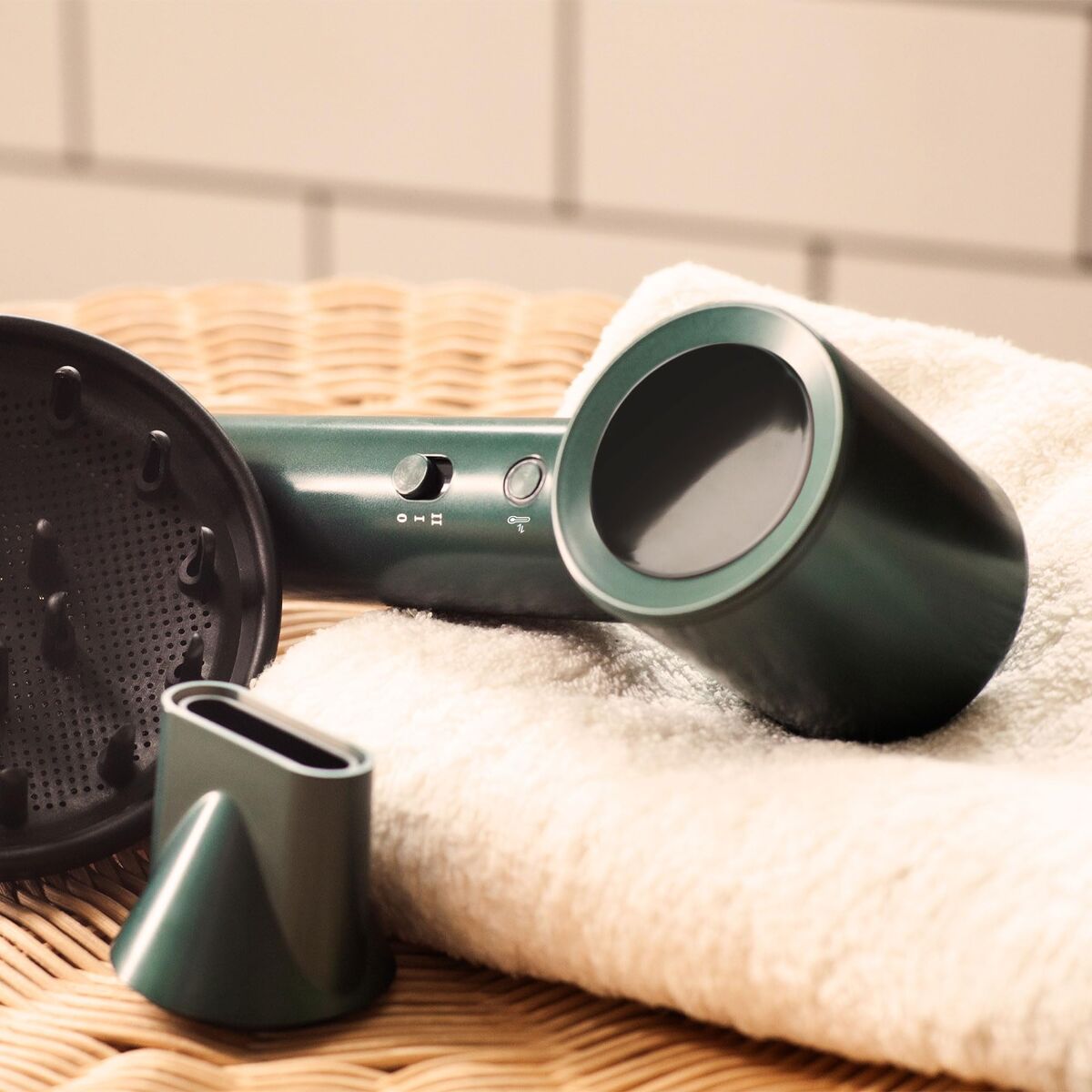 V3H68D51B9D594673B9D068CE2E75900838R7547902P3