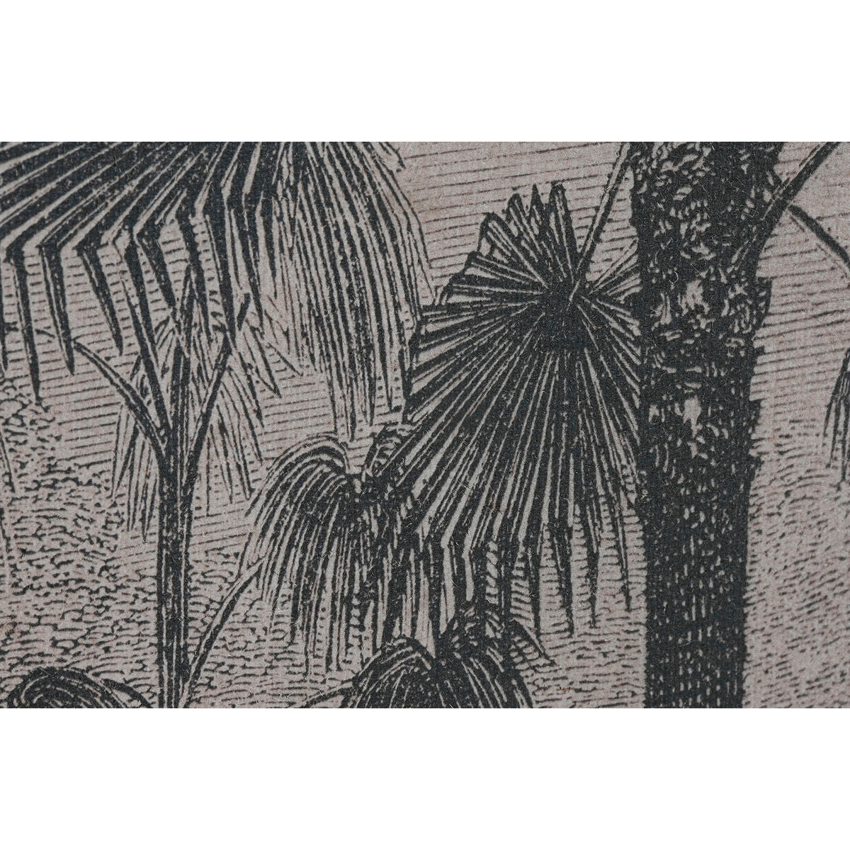 V6H3BB2B69ECA0E643B05CE570F18511A54R7092052P3