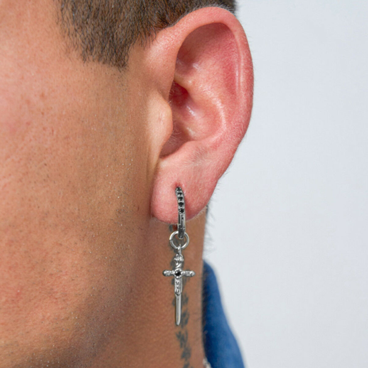 V4H6BFA27DA4D57D18FE4ED170AFFC00877R6734661P3