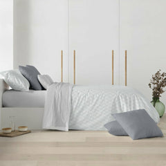 V5H53303293CEDE1B8C5DA38C0BA18232F1R4517860P3