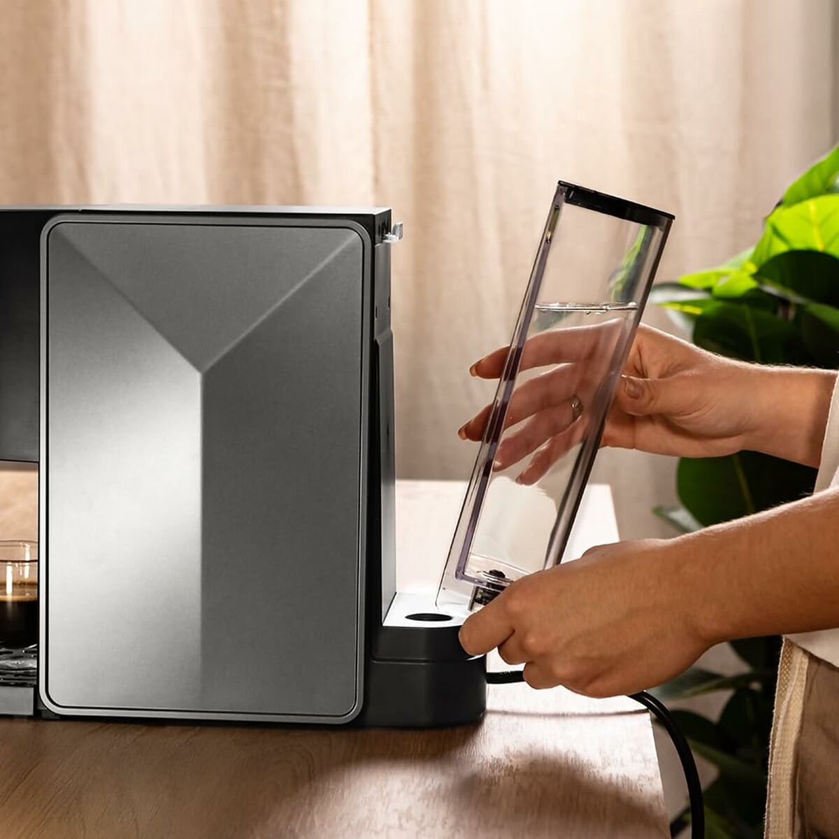 V5H70FDEF404DDC1D4A2FAEDA05062064C6R7363625P6