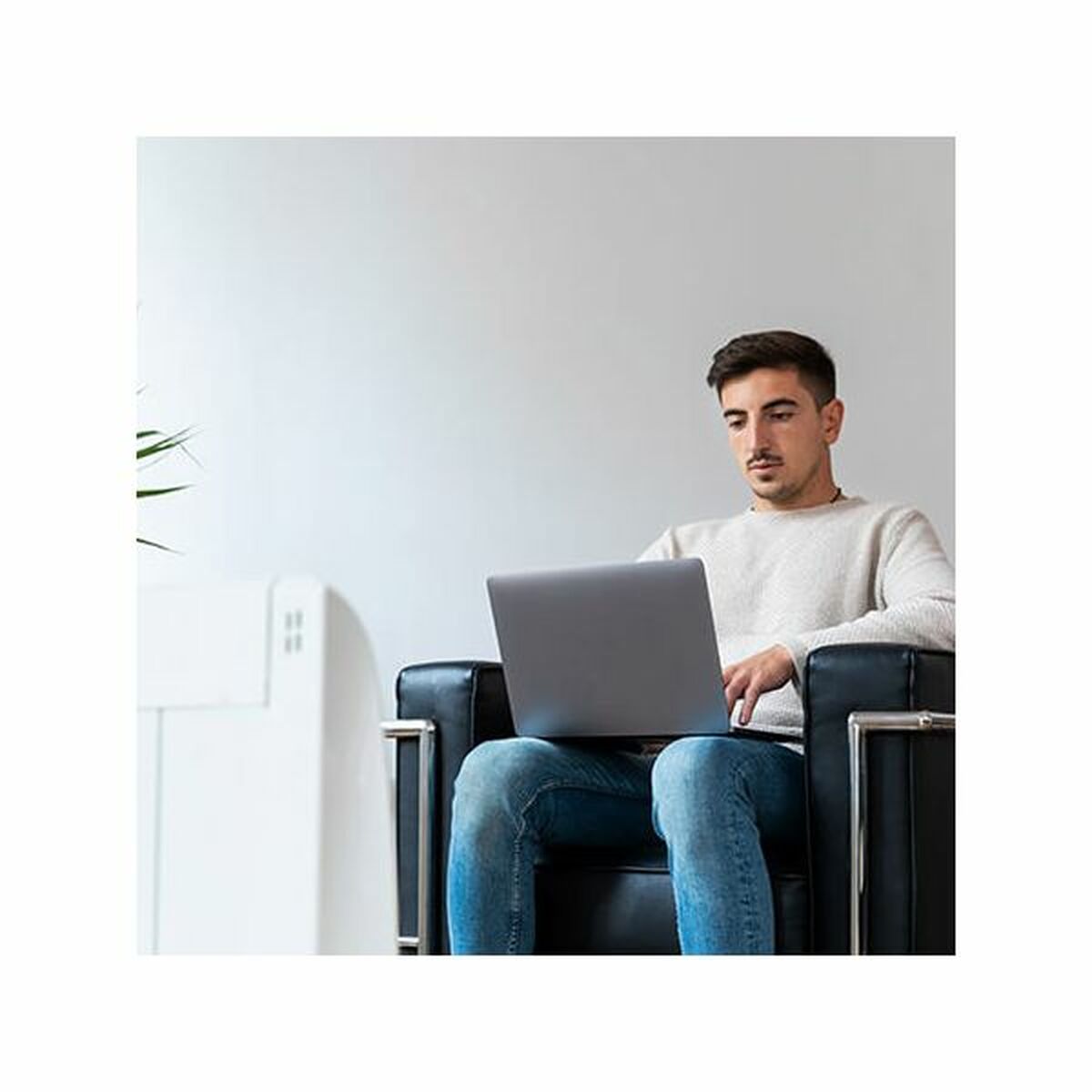 V10H1362B9AAB1D7B79D0FD7E65CD79B4357R6938233P6