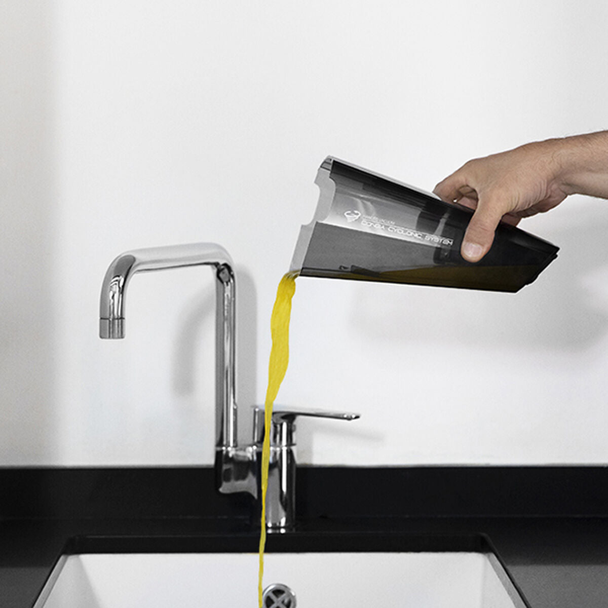 V10HA5FB6630469D2E4A7DA9C0A28C15E97BR6937170P10