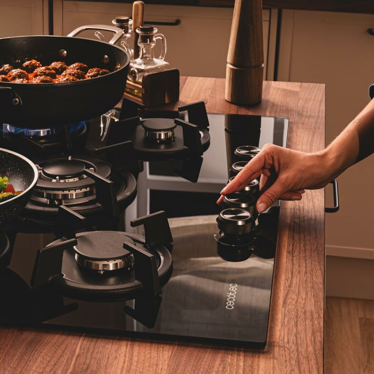 V3HB84F79D91F768724E9F9E4A7F37107C3R7402056P9