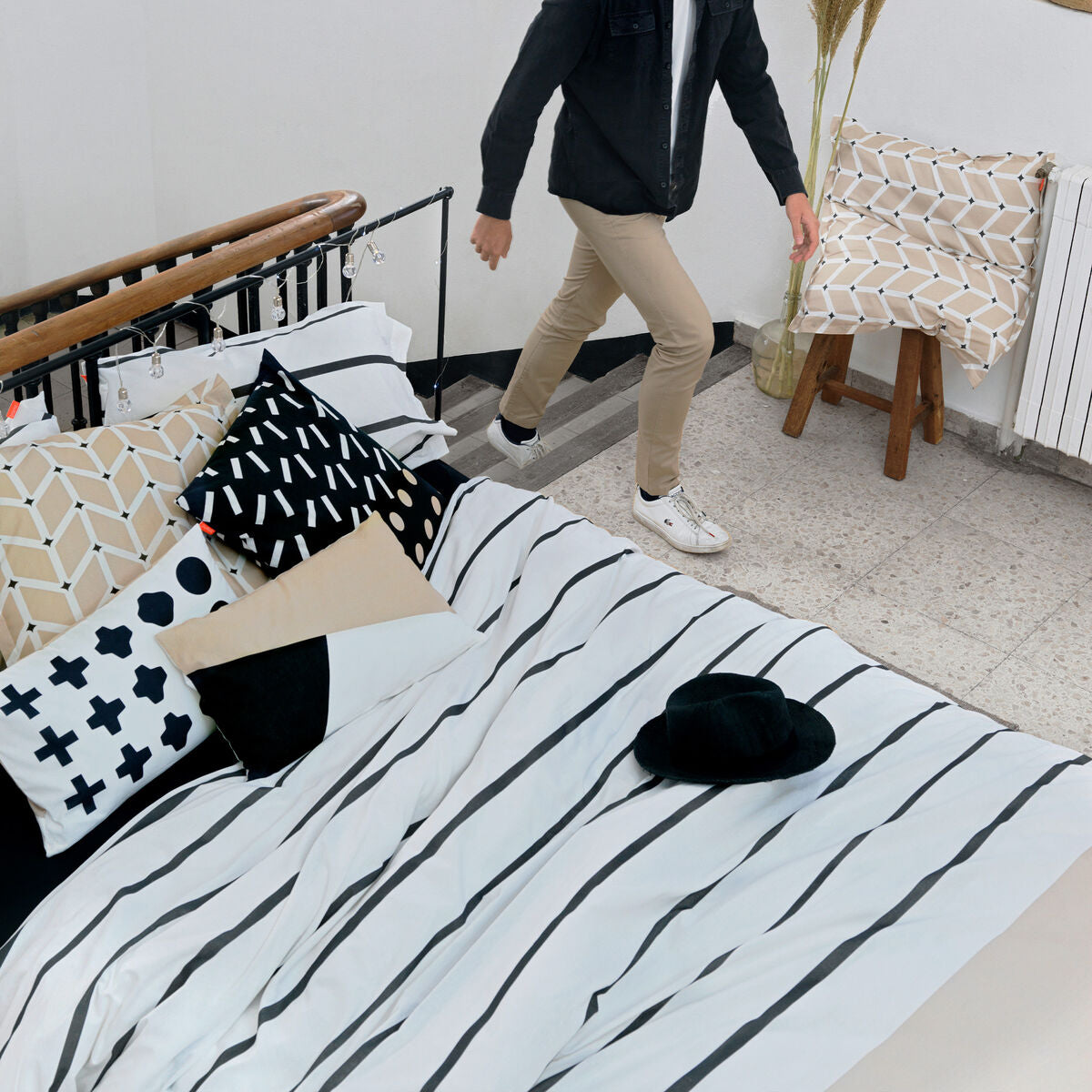 V5HD630C1E9EB38D96D66C14E6503D3E49AR4454176P4