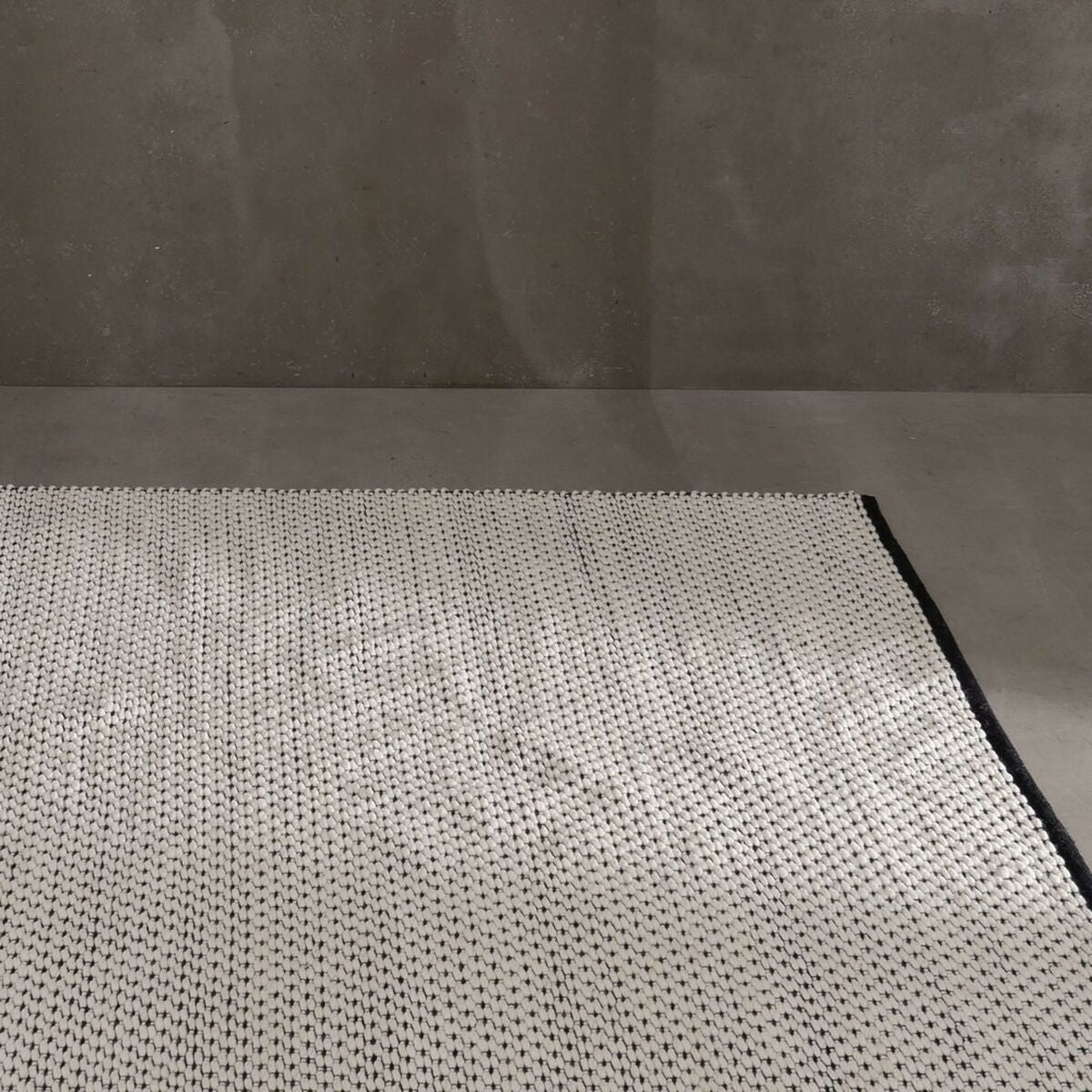 V6HC35E7C70BDF28CE0FE3596D813A227A9R5019108P2