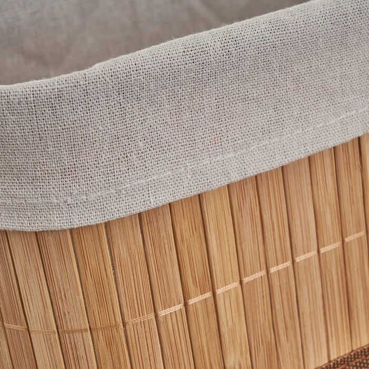 V3HCFEB869E192E0A03C8C1682E45DC25CAR7517339P5