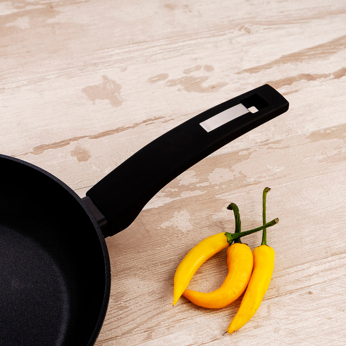 V5H306500000A213C6BACF8B2F17D494057R6366712P4